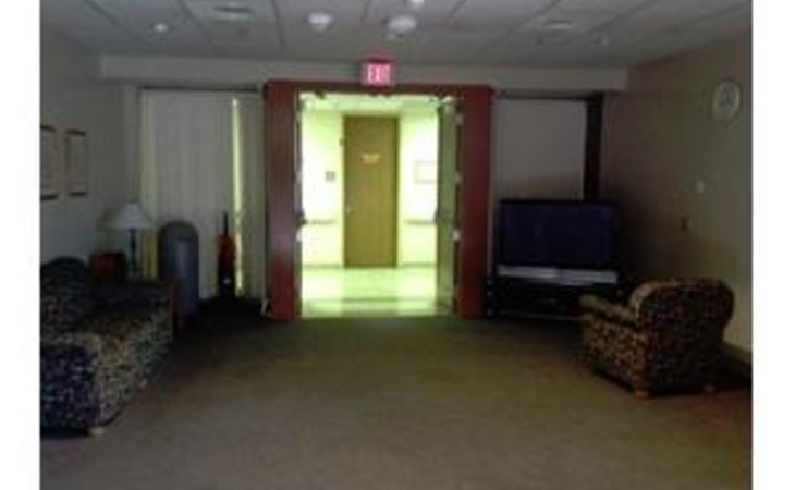 lancaster-nursing-and-rehabilitation-17602-6449_15