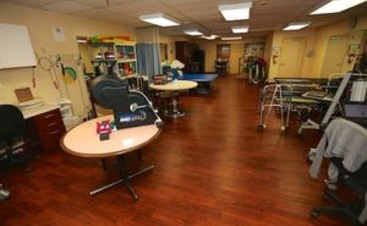 coronado-healthcare-center-85029-7351_21