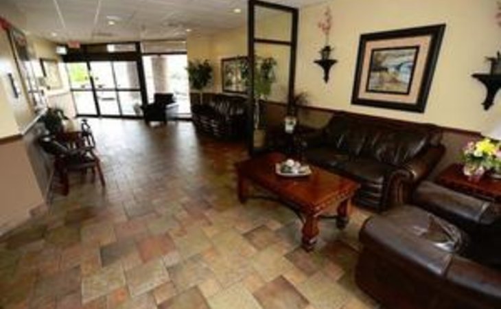 coronado-healthcare-center-85029-7351_25