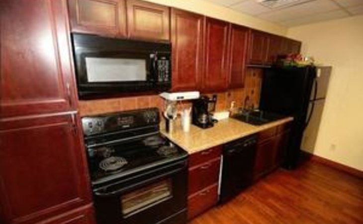 coronado-healthcare-center-85029-7351_7