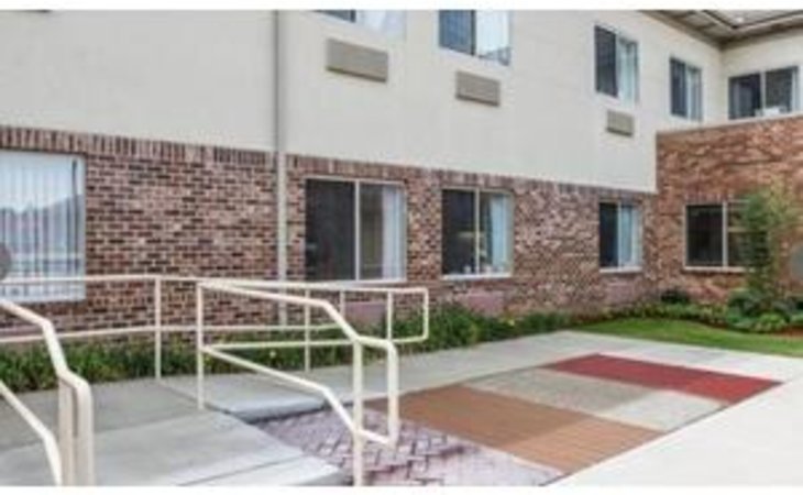 manorcare-health-services-monroeville-15146-8992_4