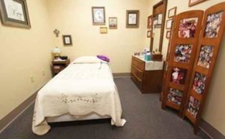 lakepoint-nursing-rehab-cent-67042-9872_3