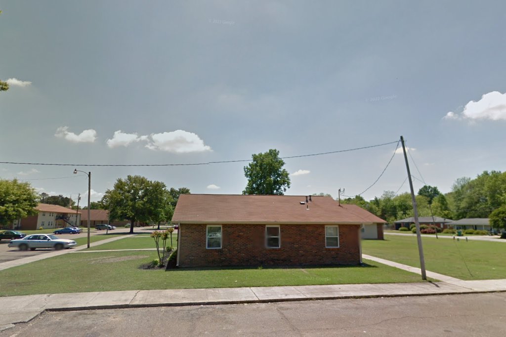 Moorhead Manor Apartments