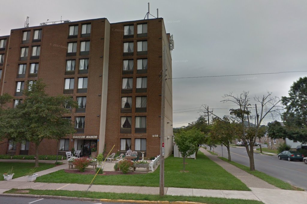 Saucon Manor Apartments