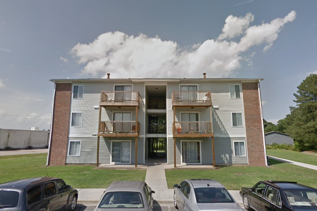Carriage House Apartments