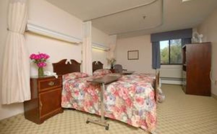 river-glen-health-care-center-06488-10102_4