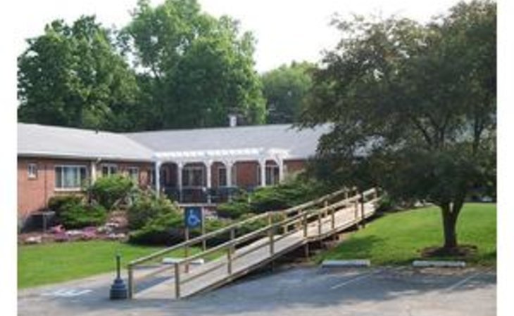 palmer-healthcare-center-01069