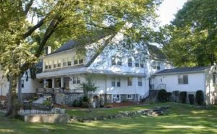 greenwood-nursing-rehabilitation-center-01880