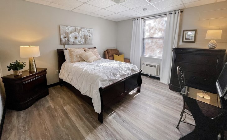 silver-lake-senior-living-35905-1173227_7