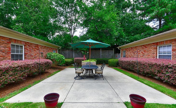 country-cottages-hoover-closed-35216-1173229_6