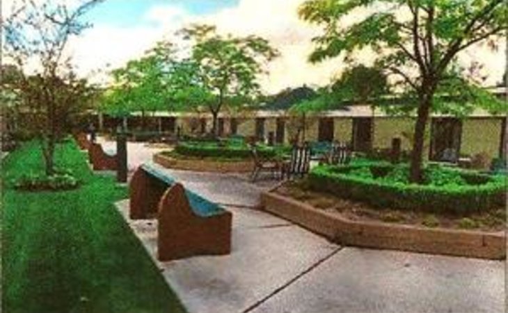 beechwood-manor-inc-48080