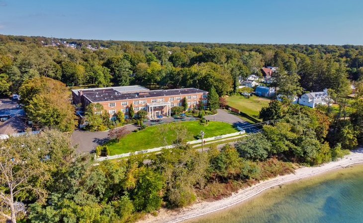 lake-shore-assisted-living-11779