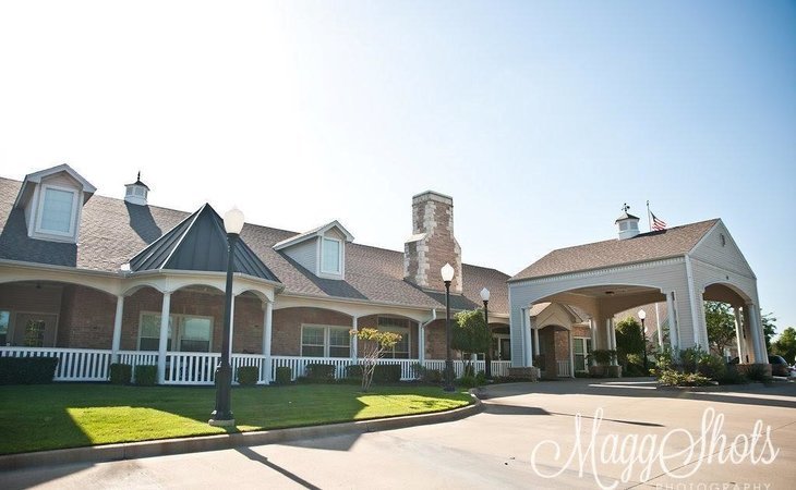 rambling-oaks-courtyard-assisted-living-residence-75077