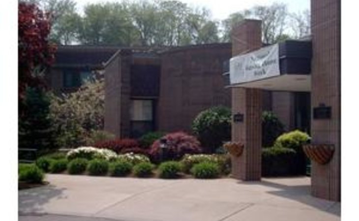 vernon-manor-health-care-center-06066