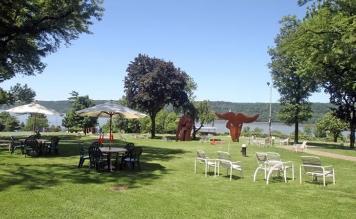 the-hebrew-home-at-riverdale-by-riverspring-living-10471-1174204_2