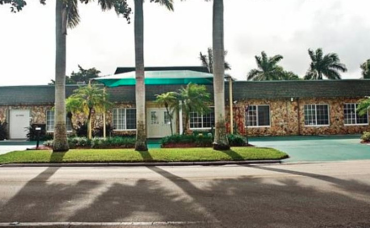 caring-village-of-margate-33068