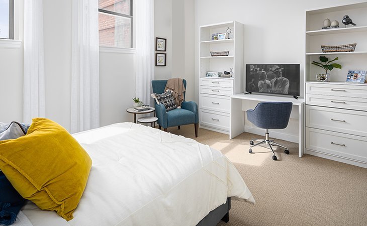 holiday-maplewood-place-02148-1176217_12