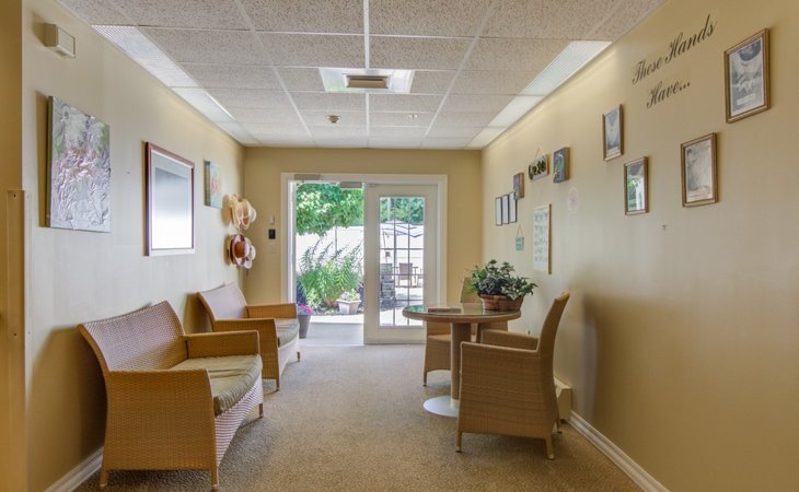 the-atrium-at-cardinal-drive-01001-1176289_4
