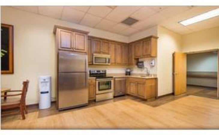la-estancia-nursing-and-rehabilitation-center-85048-1177526_13