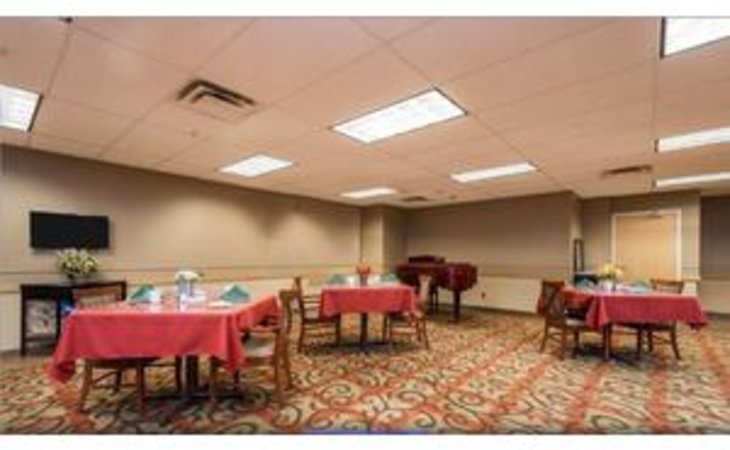 la-estancia-nursing-and-rehabilitation-center-85048-1177526_8