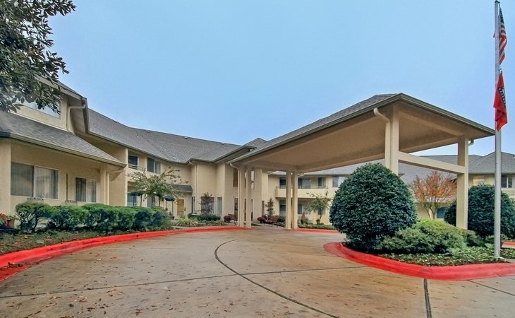holiday-andover-place-72227