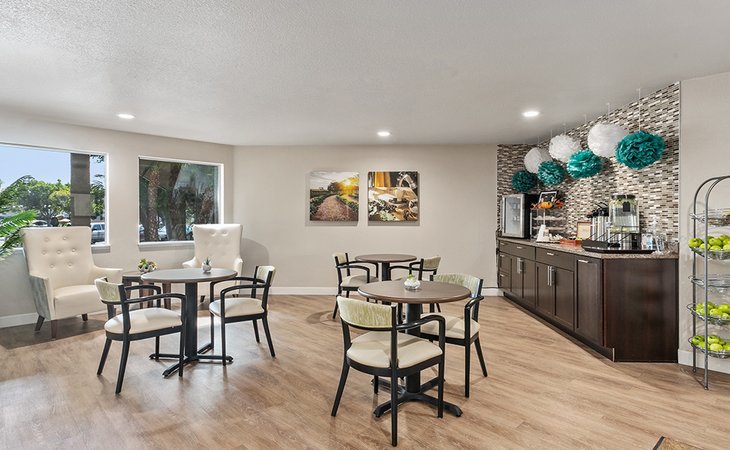 holiday-arcadia-place-92084-1201494_3