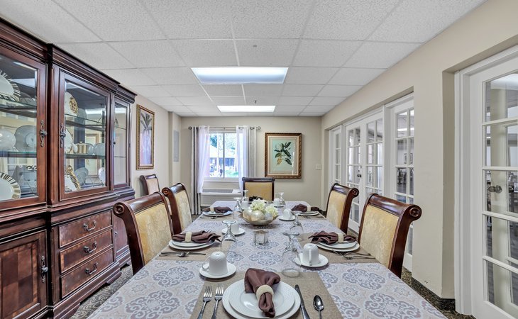 holiday-the-atrium-at-gainesville-32606-1201500_3
