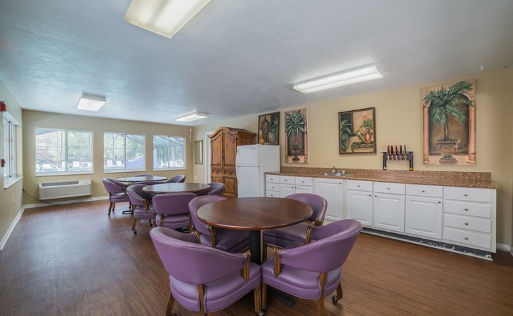 holiday-the-atrium-at-gainesville-32606-1201500_9