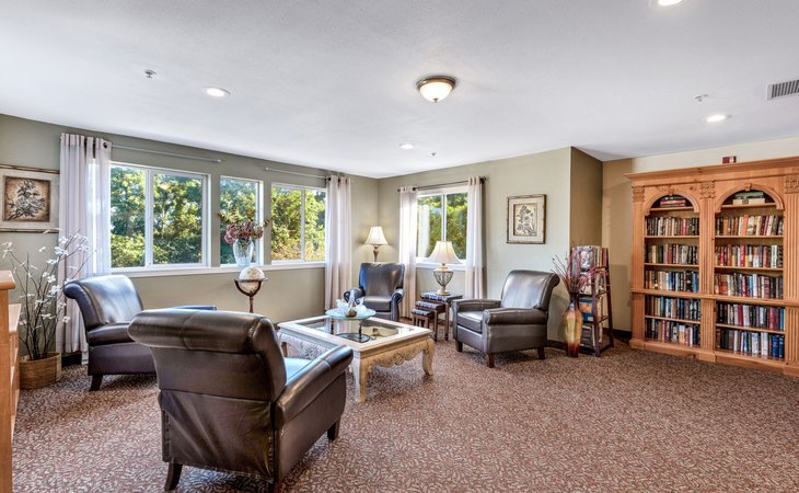 holiday-bethel-park-15102-1201511_10