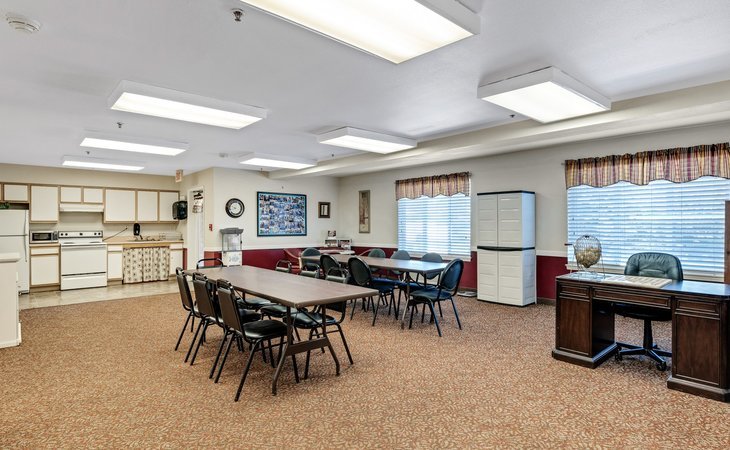 holiday-bethel-park-15102-1201511_8