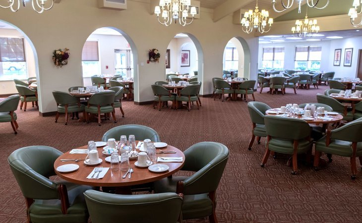 holiday-carmel-place-28226-1201527_2