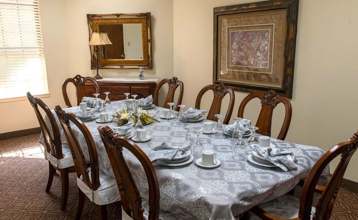 holiday-carmel-place-28226-1201527_3
