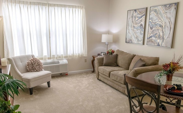 holiday-carmel-place-28226-1201527_5