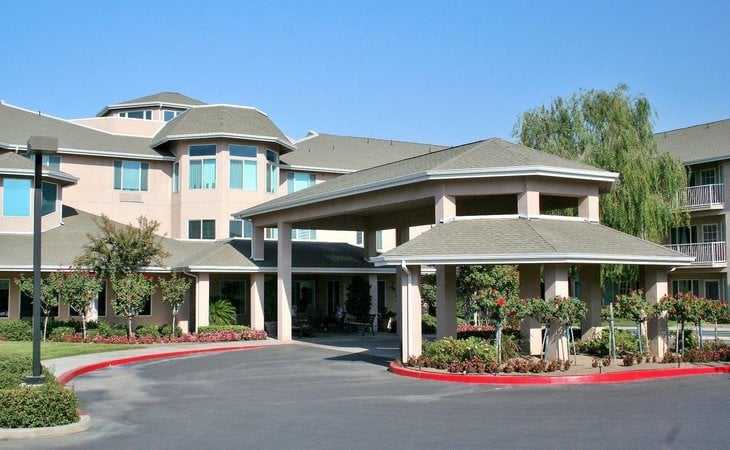 solstice-senior-living-at-bakersfield-93311