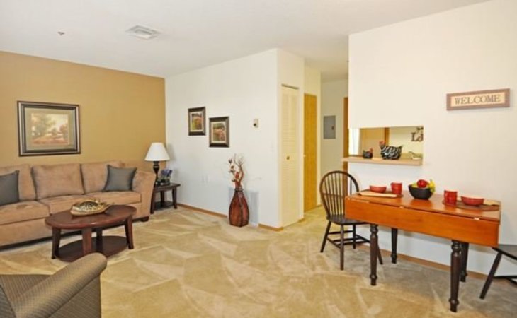 holiday-the-courtyard-at-lakewood-80215-1201546_4