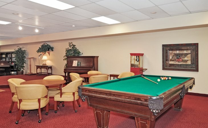 holiday-the-courtyard-at-lakewood-80215-1201546_7