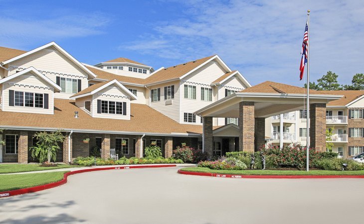 holiday-cypress-woods-77339