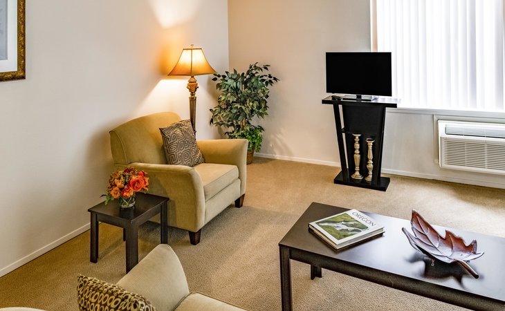 holiday-edgewood-downs-97008-1201565_3