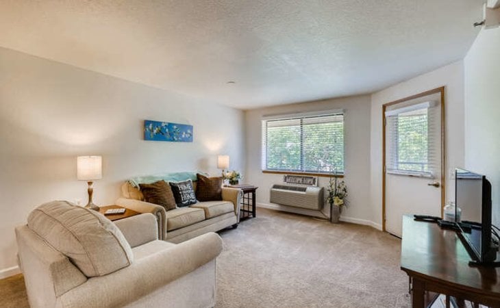 holiday-greeley-place-80631-1201590_5