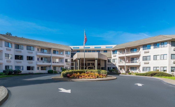 holiday-gresham-manor-97080