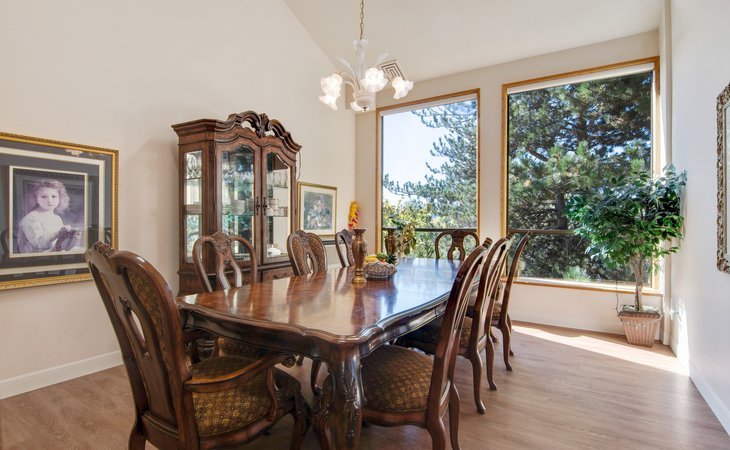 holiday-gresham-manor-97080-1201592_4