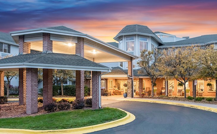 holiday-the-inn-at-cass-lake-48328
