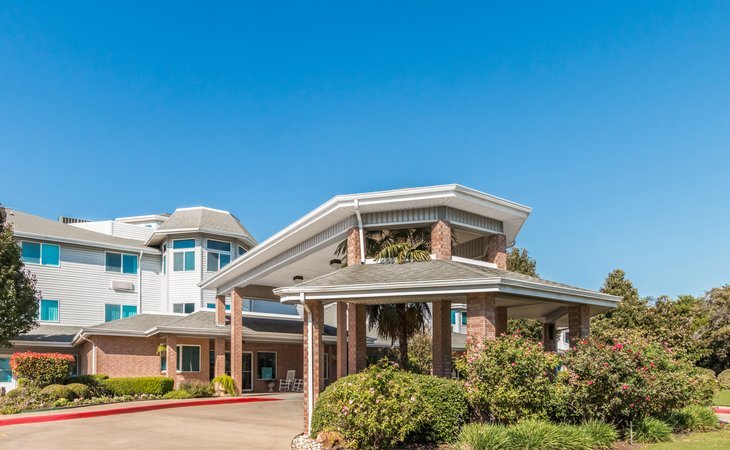 holiday-lakeshore-estates-76710