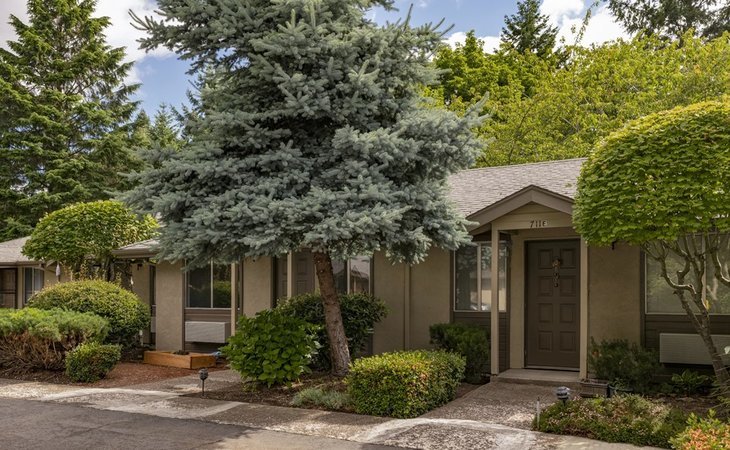 holiday-madrona-hills-97302-1201637_8