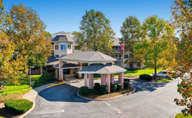 holiday-the-manor-at-steeplechase-37067