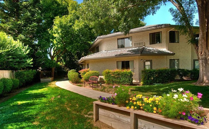 holiday-the-oakmont-95973-1201656_9