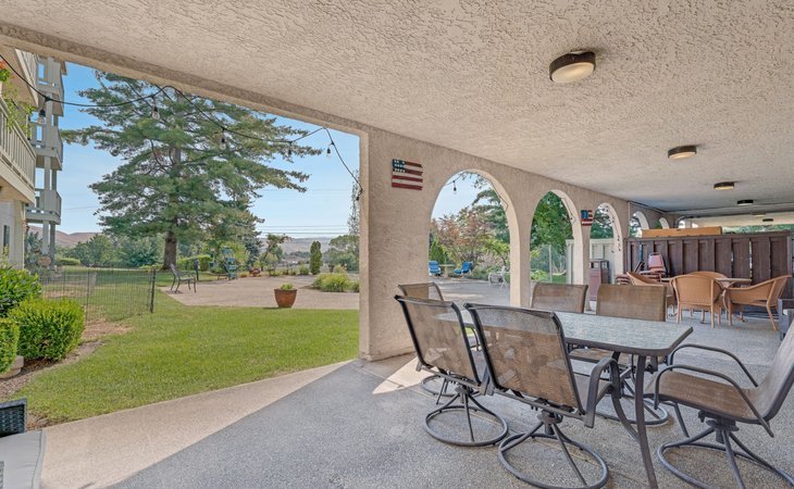 holiday-orchard-park-98902-1201660_8