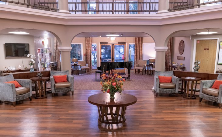 holiday-redwood-retirement-residence-94558-1201689_3