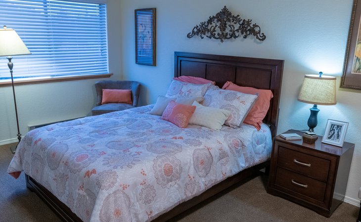 holiday-redwood-retirement-residence-94558-1201689_6