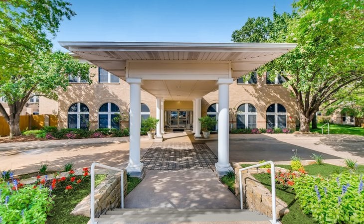holiday-renaissance-austin-78759